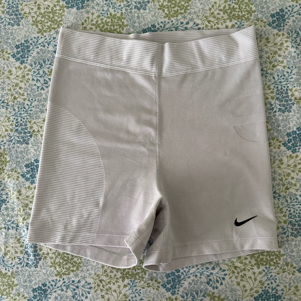 Worn 1x soft & stretchy spandex